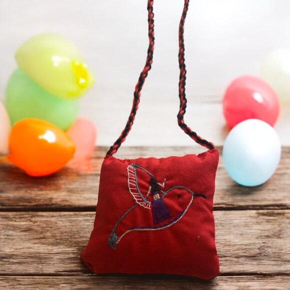 Worsted Necklace with Desert Essences – Seri Mysticism - Picture 3 of 3